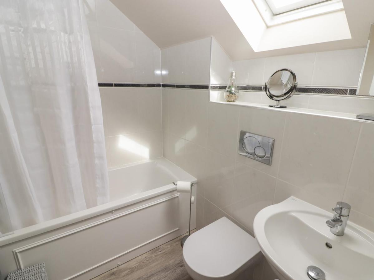 טנבי Daffodil Apartment מראה חיצוני תמונה