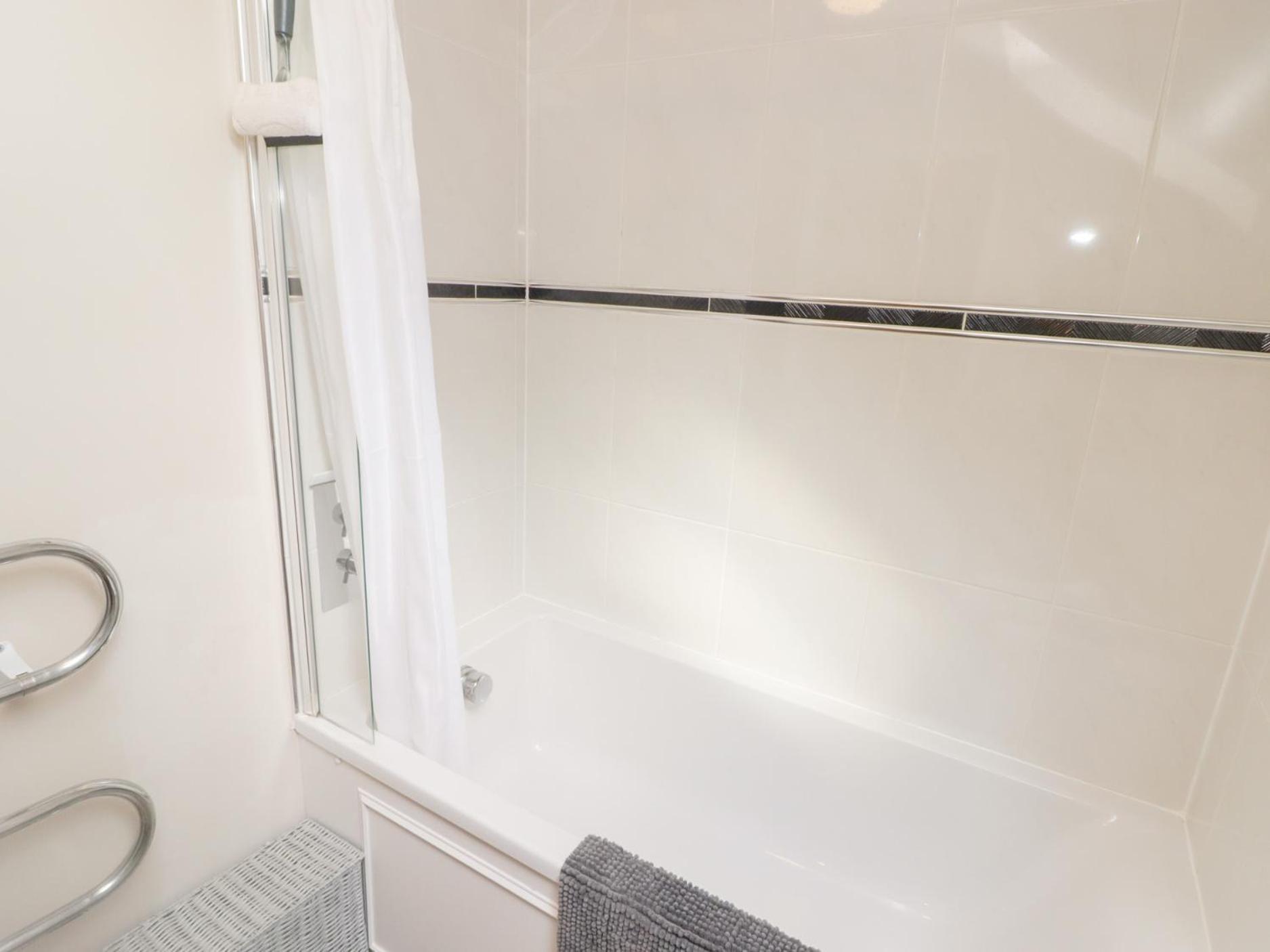 טנבי Daffodil Apartment מראה חיצוני תמונה